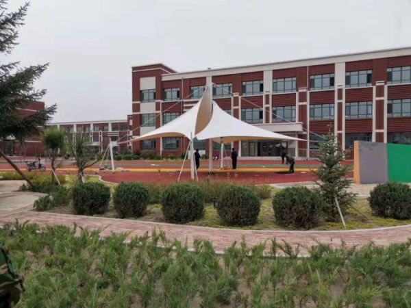 内蒙古赤峰经棚实验小学景观